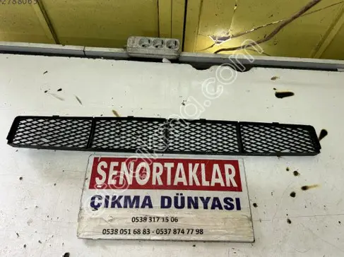 Ford Focus Tampon Izgarası çıkma parça