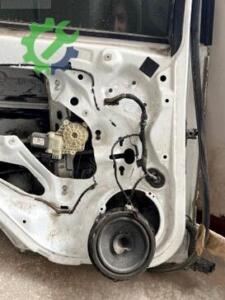 Ford Focus sol arka kapı tesisatı
