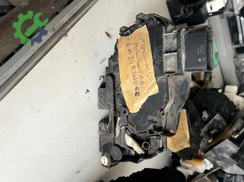 Ford Mondeo Kapı Kilidi 8M2AR21812CA çıkma parça