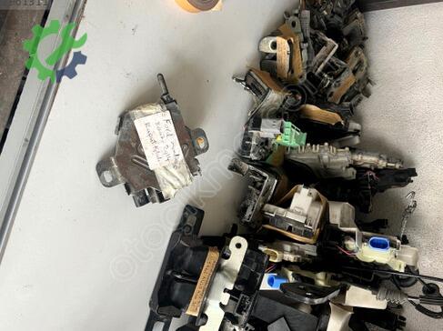 Ford Mondeo Kaput Kilidi çıkma parça