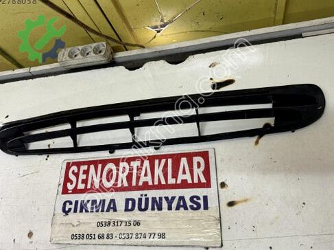 Ford Mondeo Tampon Izgarası 96BB-17B968-AH çıkma parça