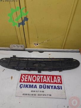 Ford Transit Ön Panjur 95VB-8200-AGW çıkma parça