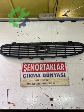Ford Transit Ön Panjur 95VB-8200-AGW çıkma parça