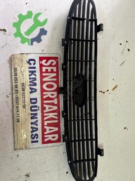 Ford Transit Ön Panjur 95VB-8200-AGW çıkma parça