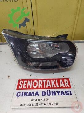 Ford Transit Sağ Ön Far çıkma parça