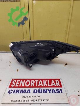 Ford Transit Sağ Ön Far 01037199900010 çıkma parça