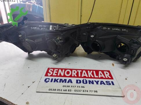 Ford Transit Sol Ön Far 01038199900010 çıkma parça