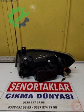 Ford Transit Sağ Ön Far çıkma parça