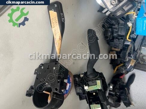 Volkswagen Golf Sinyal Kolu çıkma parça