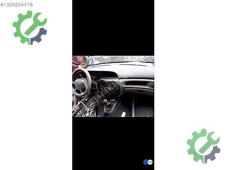 Renault Megane Torpido çıkma parça