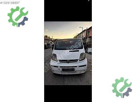 Opel Vivaro Travers çıkma parça