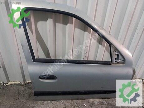 Renault Clio Sağ Ön Kapı çıkma parça