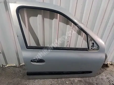 Renault Clio Sağ Ön Kapı çıkma parça