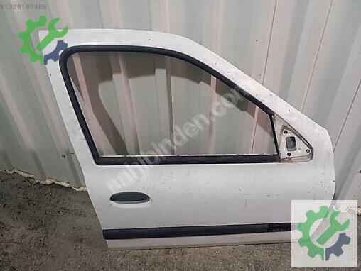 Renault Clio Sağ Ön Kapı çıkma parça