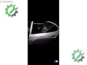 Megane1 sol arka kapı Çıkma Orijinal