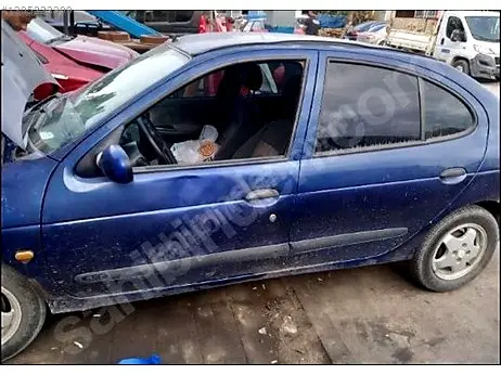 Renault Megane Sol Ön Kapı çıkma parça
