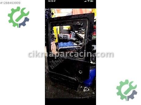 Ford Connect Sol Kapı çıkma parça