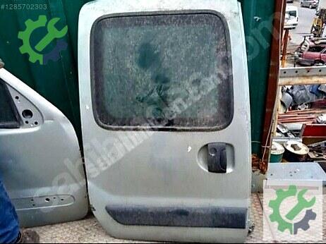 Renault Kangoo Sağ Ön Kapı çıkma parça
