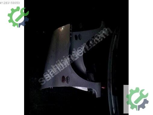 Renault Clio Ön Çamurluk çıkma parça