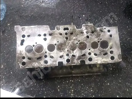 Renault Kangoo Silindir Kapak çıkma parça
