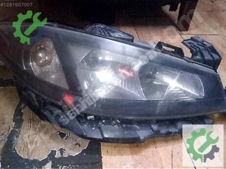 Renault Laguna Sağ Ön Far çıkma parça