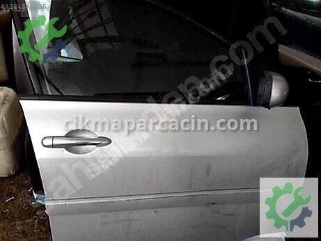 Renault Megane Sağ Ön Kapı çıkma parça