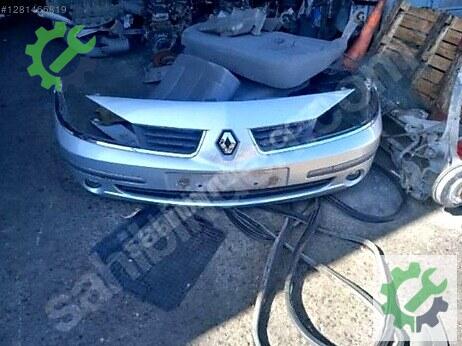 Renault Megane Çamurluk çıkma parça