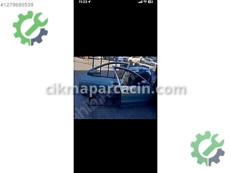 Renault Megane Sol Ön Kapı çıkma parça