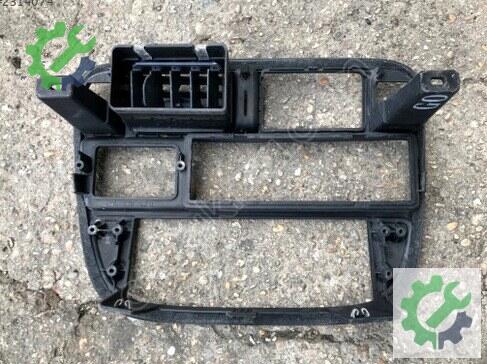 Honda Civic Teyp Çerçevesi 1996-2001 çıkma parça