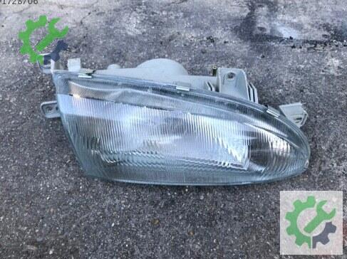 Hyundai Accent Sağ Ön Far çıkma parça