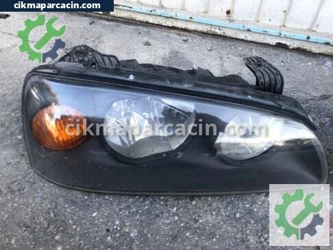 Hyundai Elantra Sağ Ön Far çıkma parça