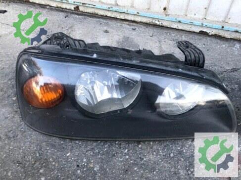 Hyundai Elantra Sağ Ön Far çıkma parça