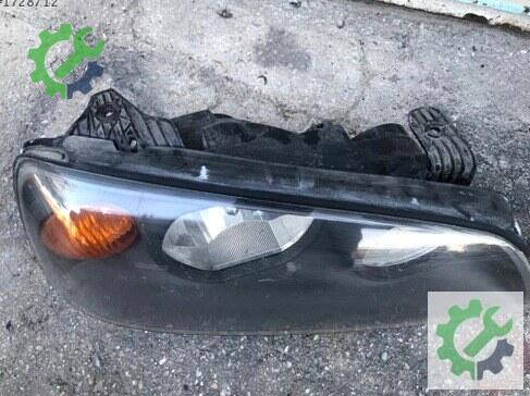 Hyundai Elantra Sağ Ön Far 2003-2007 çıkma parça