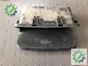 Hyundai i20 Orta Bölme Göz Küllük