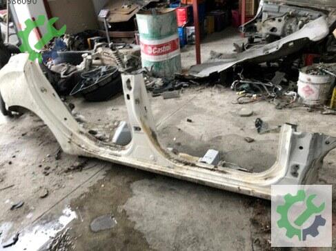 Hyundai i20 Sağ Marşpiyel Sacı çıkma parça
