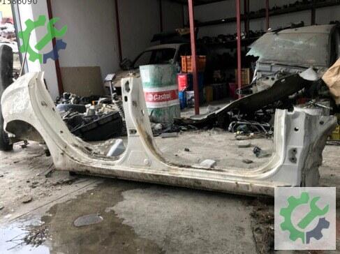 Hyundai i20 Sağ Marşpiyel Sacı çıkma parça