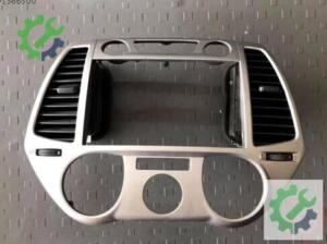 Hyundai i20 Teyp Çerçeve 2009-2012