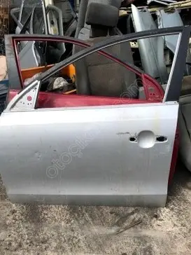 Hyundai i30 Sol Ön Kapı çıkma parça