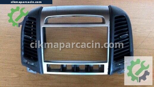 Hyundai Santa Fe Teyp çıkma parça