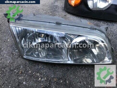Hyundai Starex Sağ Ön Far çıkma parça