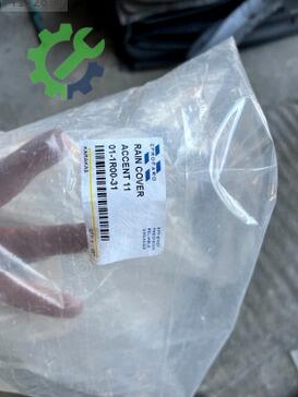 Hyundai Accent Ön Cam Izgarası çıkma parça