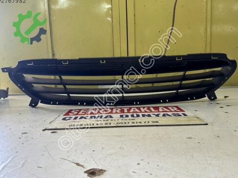 Hyundai Accent Tampon Izgarası 86561-1R000 çıkma parça