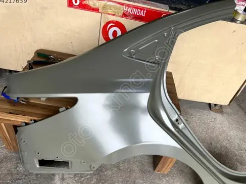 Hyundai Accent Sağ Arka Çamurluk çıkma parça