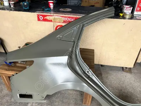 Hyundai Accent Sağ Arka Çamurluk çıkma parça