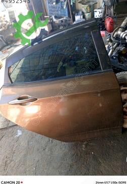 Hyundai Accent Sağ Arka Kapı çıkma parça