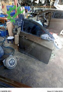 Hyundai Accent Sağ Ön Kapı çıkma parça