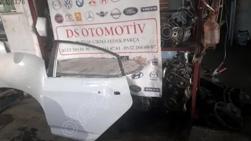 Hyundai Accent Sol Arka Kapı çıkma parça