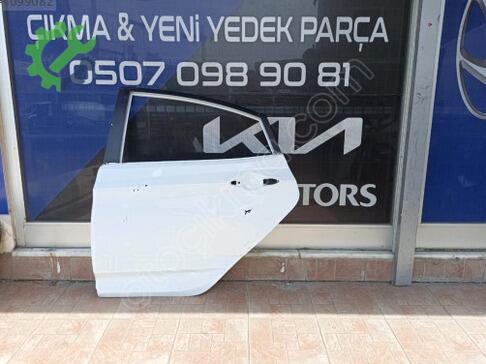 Hyundai Accent Sol Arka Kapı çıkma parça