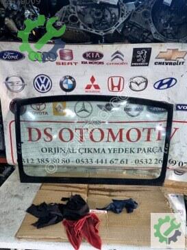 Hyundai Accent Arka Cam çıkma parça
