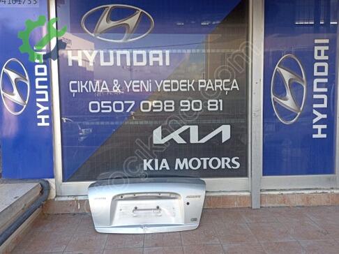 Hyundai Accent Bagaj Kapağı çıkma parça